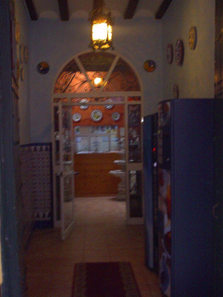 Hostal Lis Севиля Екстериор снимка