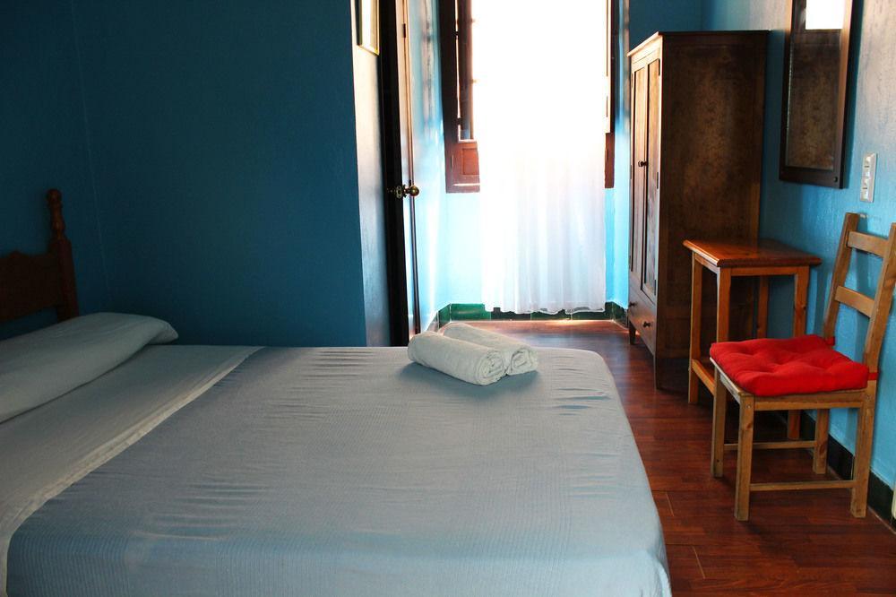 Hostal Lis Севиля Екстериор снимка
