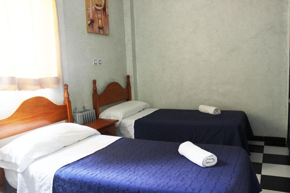 Hostal Lis Севиля Екстериор снимка