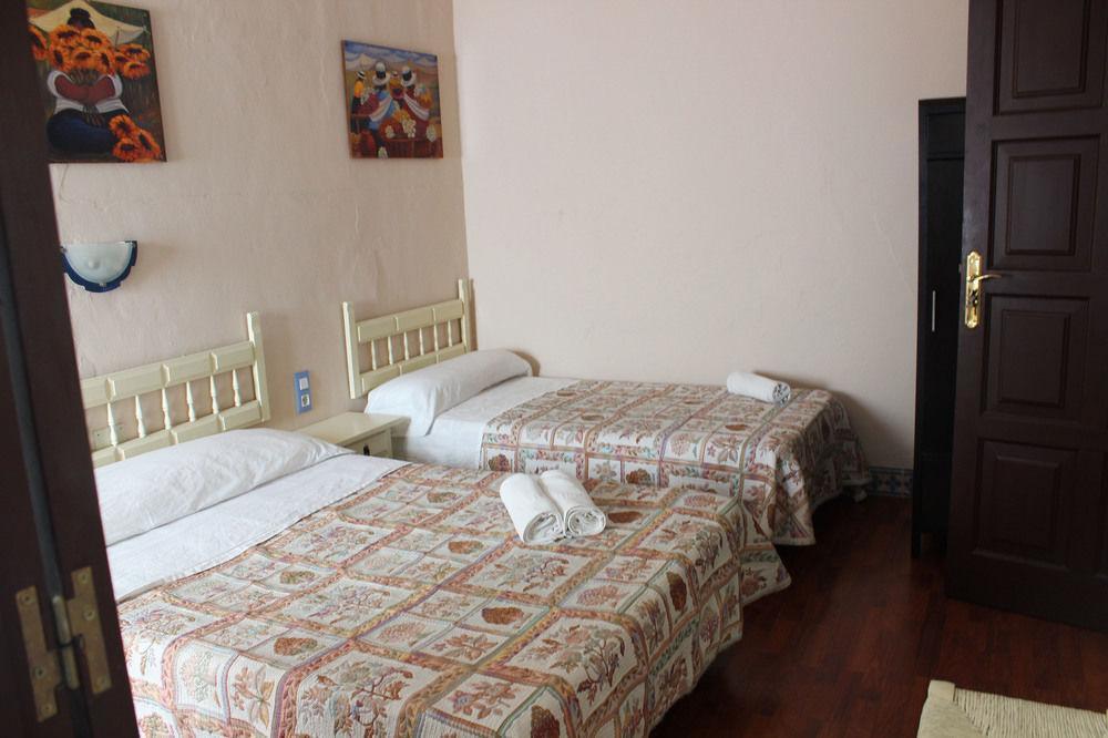 Hostal Lis Севиля Екстериор снимка