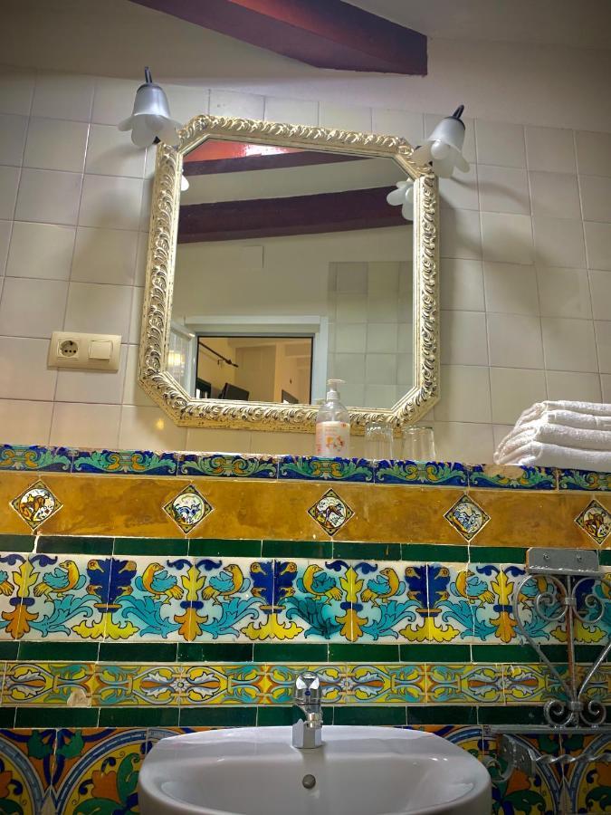 Hostal Lis Севиля Екстериор снимка