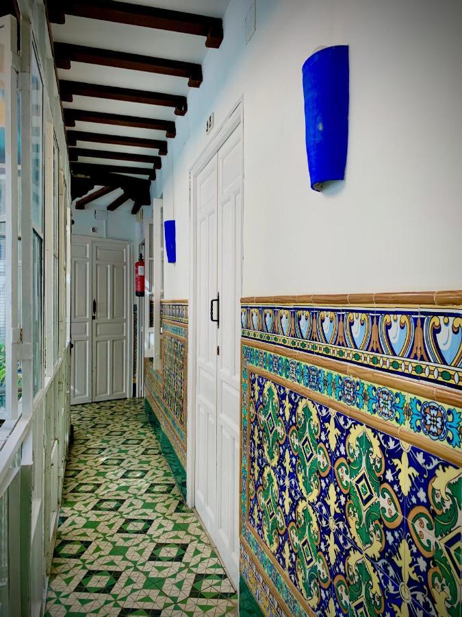 Hostal Lis Севиля Екстериор снимка