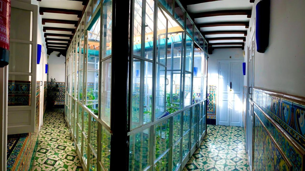 Hostal Lis Севиля Екстериор снимка