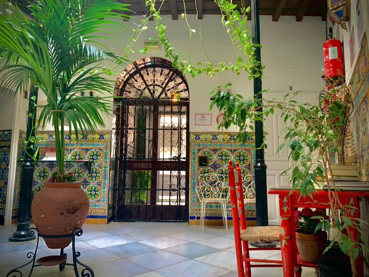 Hostal Lis Севиля Екстериор снимка